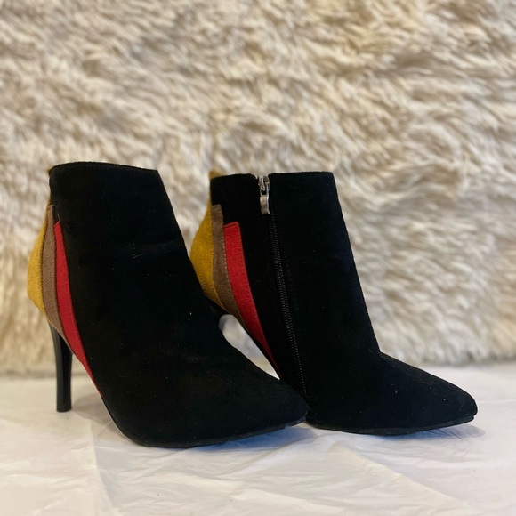 Preloved Fall boots - Picture 2 of 4